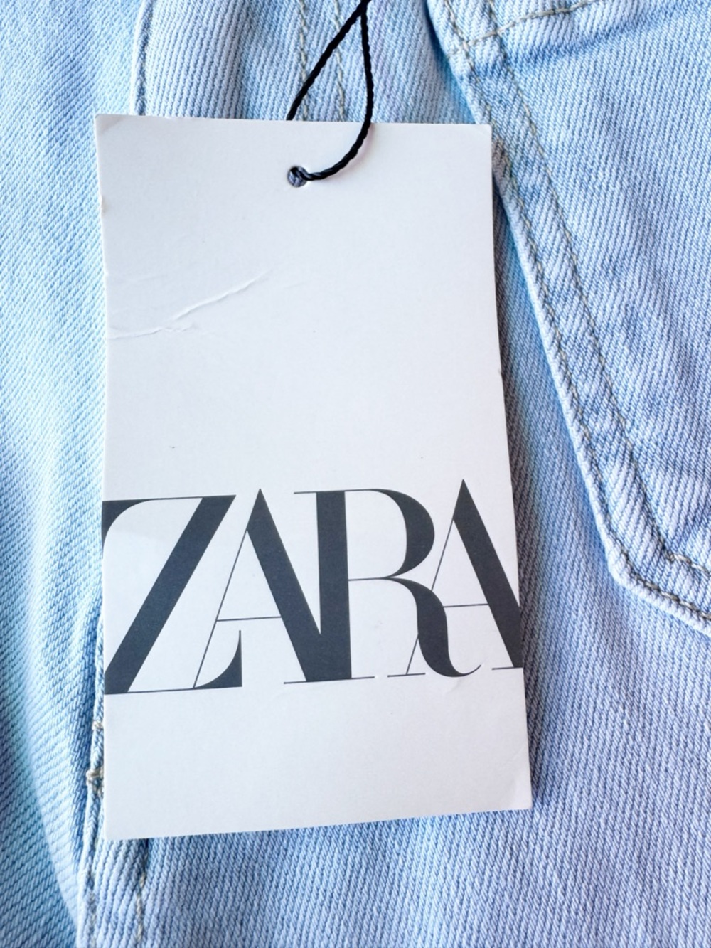Zara Girl New Marine Fit Wide Leg Jeans in Light Blue wash
NWT - Picture 10 of 16